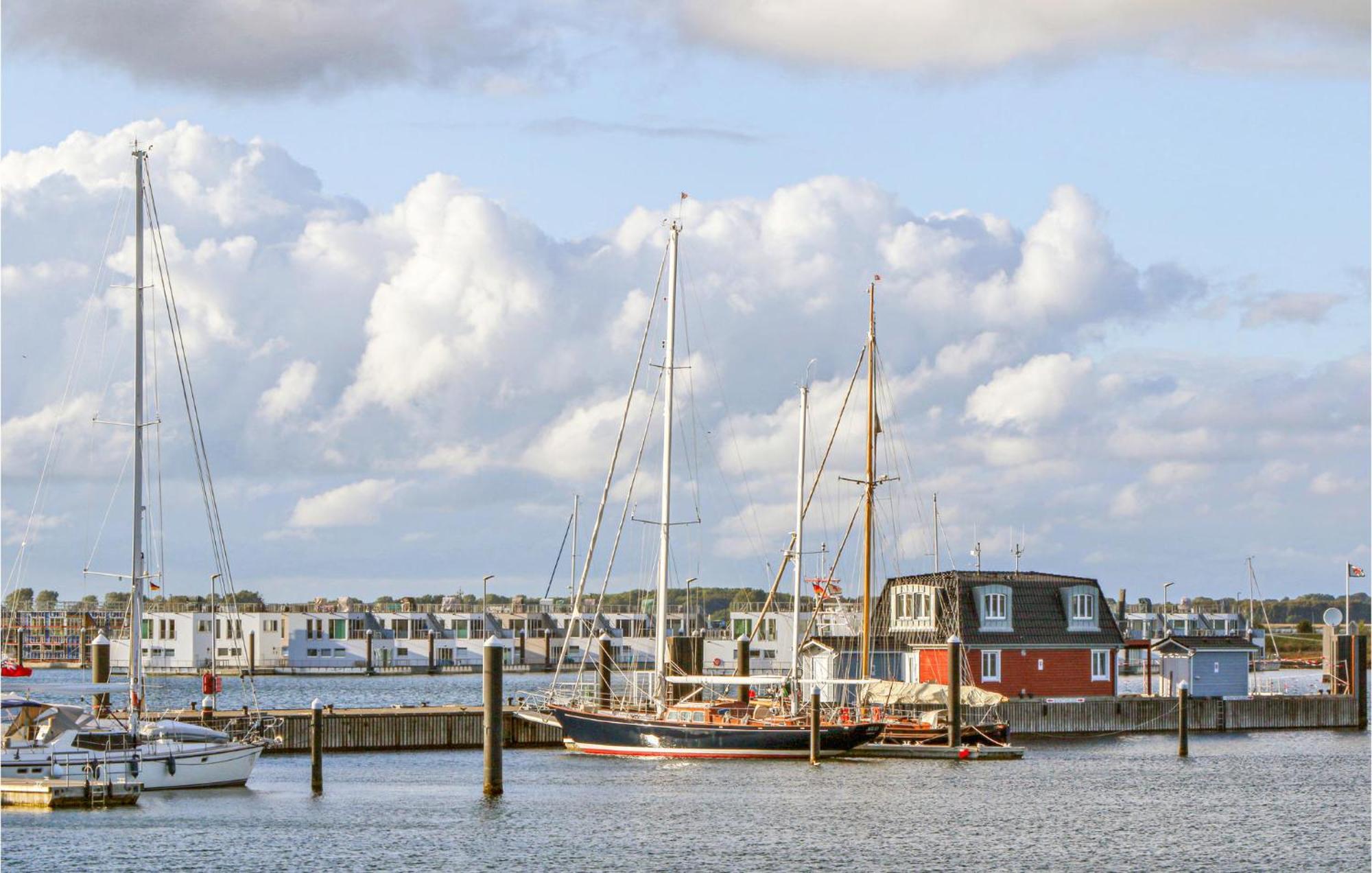 Awesome Home In Ostseeresort Olpenitz With Sauna エクステリア 写真
